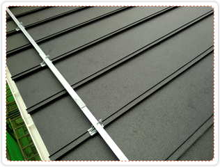 縦葺（瓦棒葺）